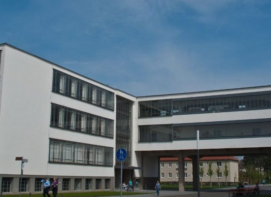 xr:d:DAFicqu58MY:32,j:47069641425,t:23051311